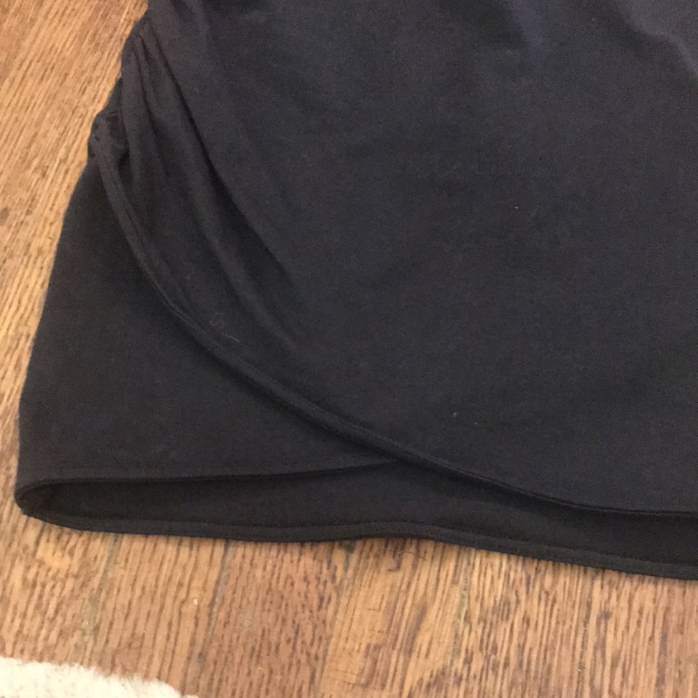 Women’s skirt - Picture 2 of 2